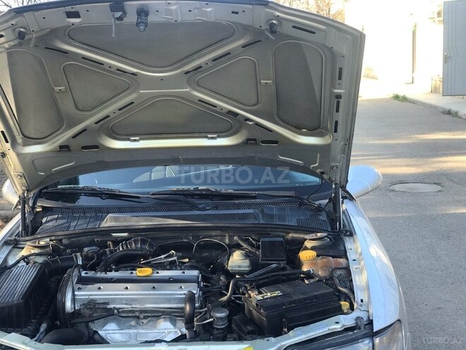 Opel Vectra 1996, 280,000 km - 1.8 л - Beyləqan