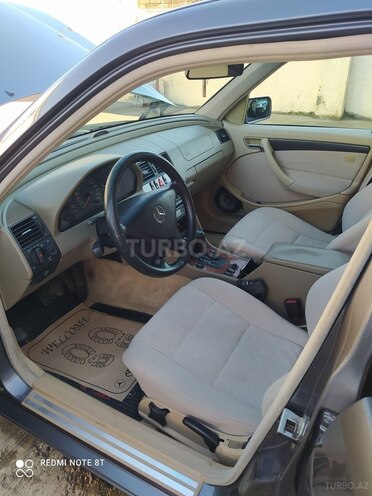 Mercedes C 240 1997, 365,000 km - 2.4 l - İsmayıllı