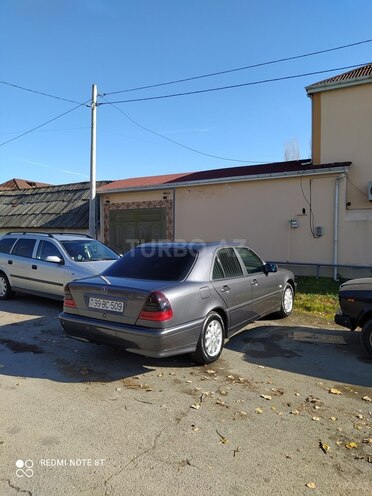 Mercedes C 240 1997, 365,000 km - 2.4 l - İsmayıllı