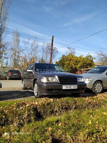 Mercedes C 240 1997, 365,000 km - 2.4 l - İsmayıllı