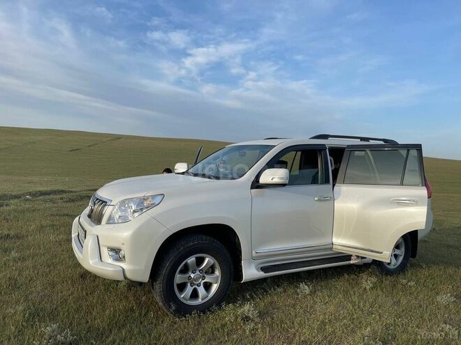 Toyota Prado 2012, 95,000 km - 2.7 l - Bakı