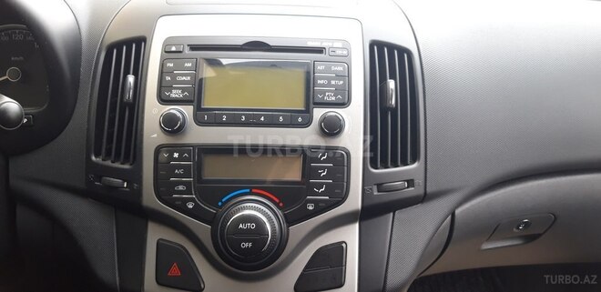 Hyundai i30 2010, 178,000 km - 1.4 l - Bakı