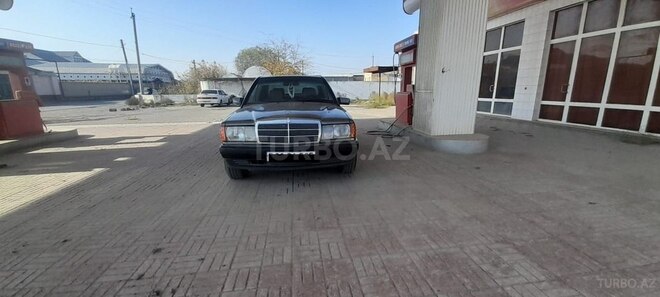 Mercedes 190 1990, 198,000 km - 2.0 l - Sabirabad