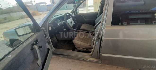 Mercedes 190 1990, 198,000 km - 2.0 l - Sabirabad