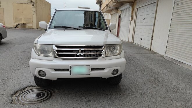Mitsubishi Pajero io 2000, 270,000 km - 2.0 л - Bakı