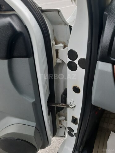 GAZ 31105 2009, 90,701 km - 2.3 l - Sumqayıt