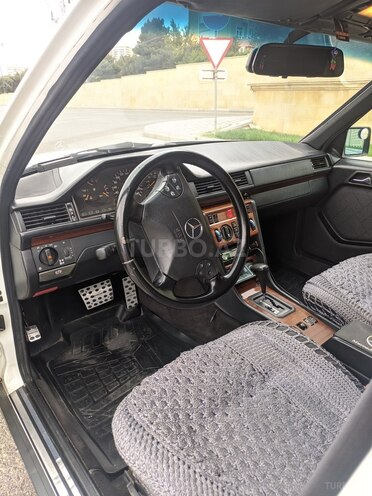Mercedes E 220 1994, 350,000 km - 2.2 l - Bakı