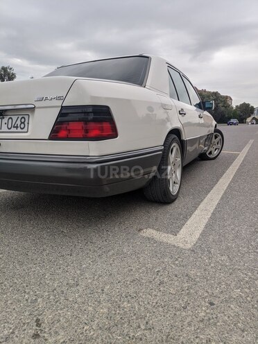 Mercedes E 220 1994, 350,000 km - 2.2 l - Bakı