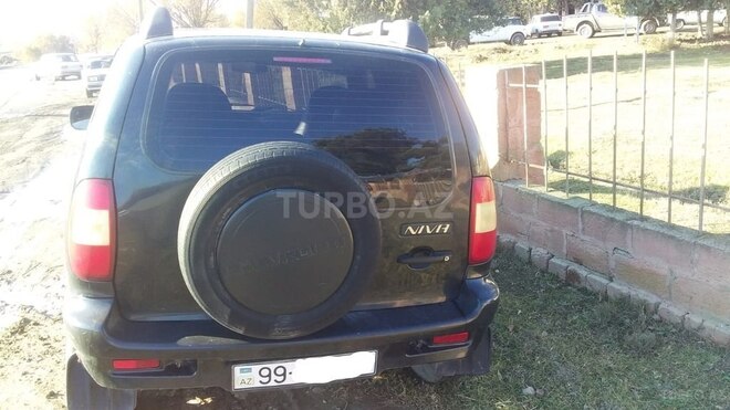 Chevrolet Niva 2008, 164,000 km - 1.7 l - Salyan