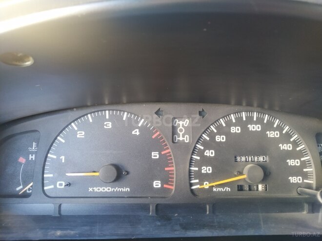 Toyota Surf 1996, 291,190 km - 3.0 l - Qusar