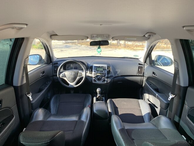 Hyundai i30 2012, 102,400 km - 1.4 l - Bakı