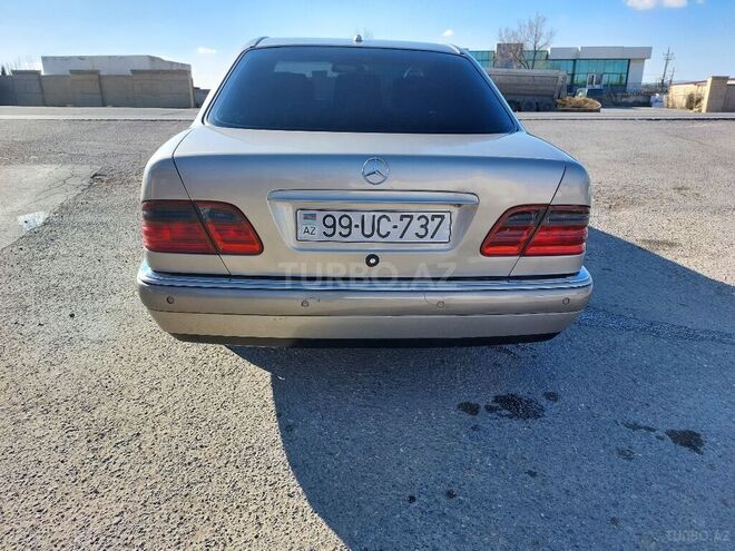 Mercedes E 220 1998, 250,000 km - 2.2 l - Sumqayıt
