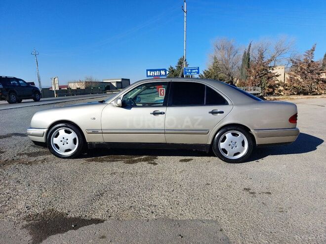 Mercedes E 220 1998, 250,000 km - 2.2 l - Sumqayıt