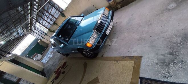 Mercedes 190 1993, 258,088 km - 1.8 л - Sabirabad