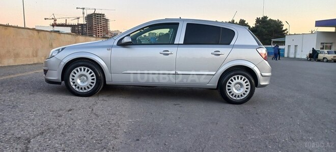 Opel Astra 2005, 154,000 km - 1.4 l - Bakı