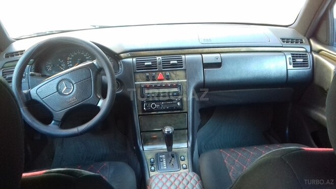Mercedes E 200 1996, 250,600 km - 2.0 л - Bakı