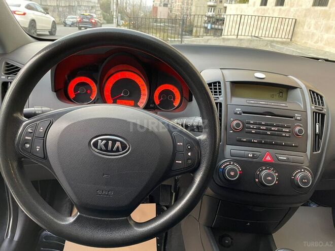 Kia Ceed 2009, 175,000 km - 1.4 l - Gəncə