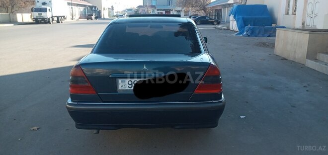 Mercedes C 220 1999, 720,000 km - 2.2 л - Sabirabad