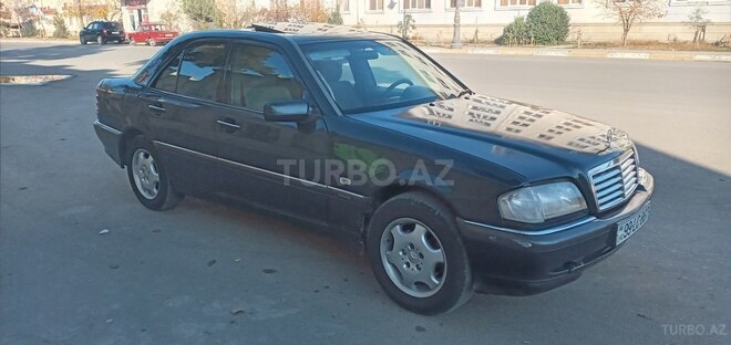 Mercedes C 220 1999, 720,000 km - 2.2 л - Sabirabad