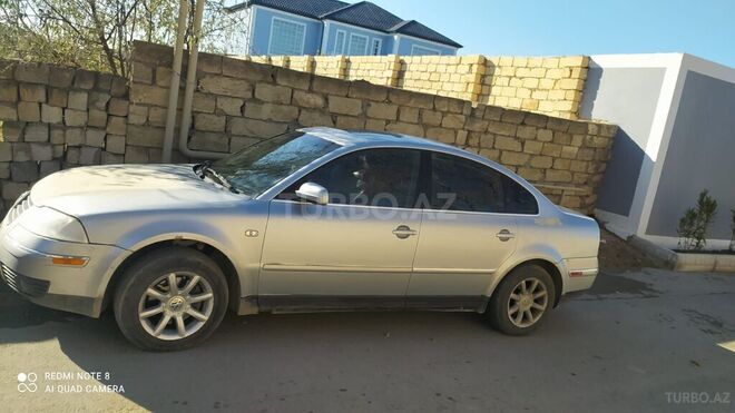 Volkswagen Passat 2003, 270,000 km - 1.8 l - Bakı