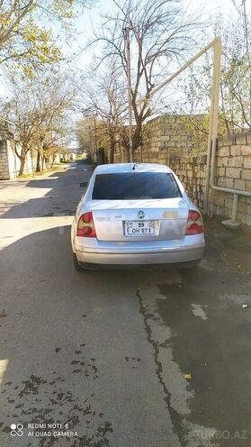 Volkswagen Passat 2003, 270,000 km - 1.8 l - Bakı