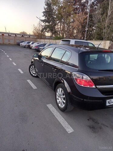 Opel Astra 2009, 275,000 km - 1.4 л - Sabirabad