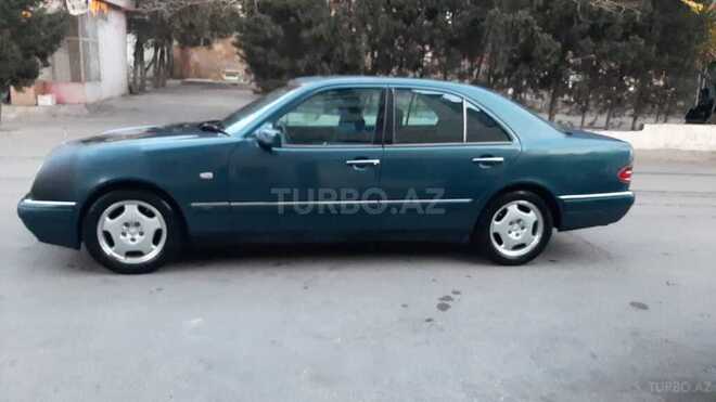 Mercedes E 240 1999, 280,000 km - 2.4 l - Bakı