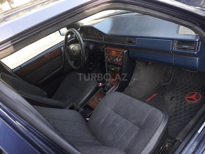 Mercedes E 250 1995, 315,632 km - 2.5 l - Sumqayıt