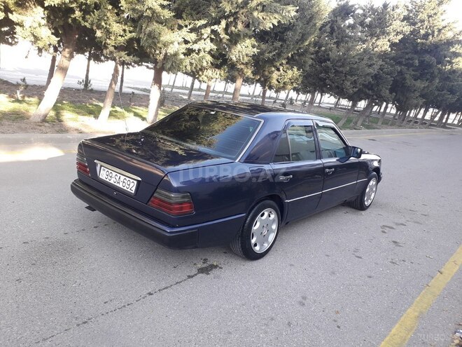 Mercedes E 250 1995, 315,632 km - 2.5 l - Sumqayıt
