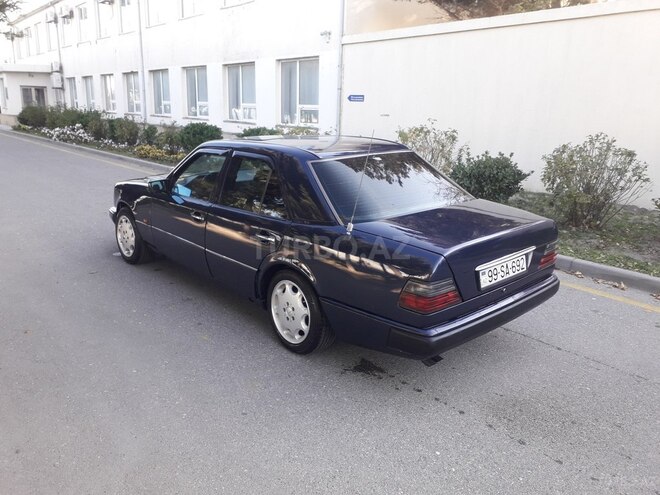 Mercedes E 250 1995, 315,632 km - 2.5 l - Sumqayıt