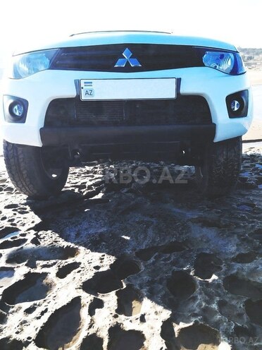 Mitsubishi L200 2014, 111,800 km - 2.5 l - Bakı