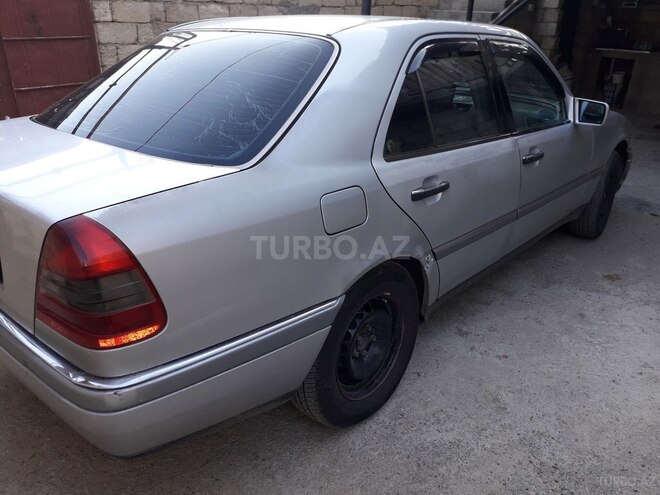 Mercedes C 220 1995, 407,165 km - 2.2 l - Bakı
