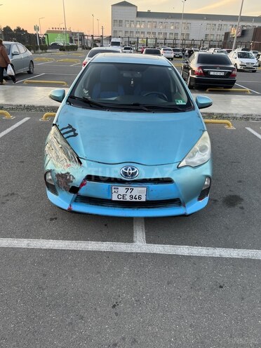 Toyota Prius C 2012, 120,985 km - 1.5 л - Bakı