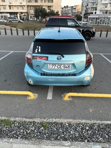 Toyota Prius C 2012, 120,985 km - 1.5 л - Bakı