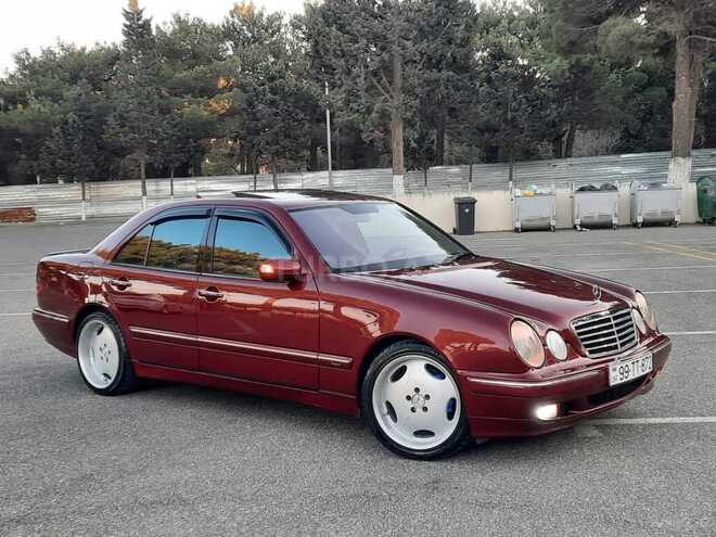 Mercedes E 320 2000, 179,000 km - 3.2 л - Sumqayıt
