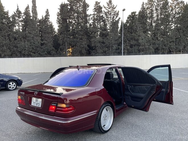 Mercedes E 320 2000, 179,000 km - 3.2 л - Sumqayıt