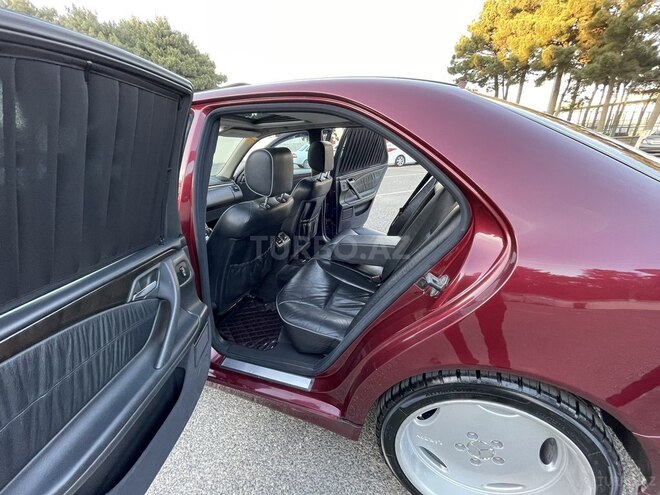 Mercedes E 320 2000, 179,000 km - 3.2 л - Sumqayıt