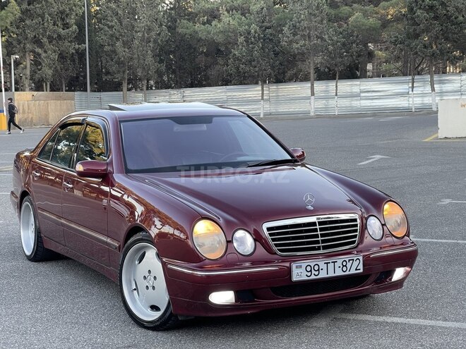 Mercedes E 320 2000, 179,000 km - 3.2 л - Sumqayıt