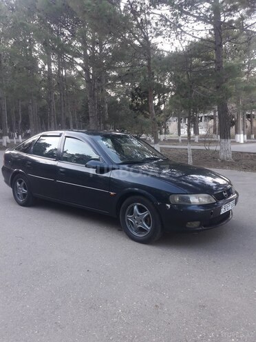 Opel Vectra 1997, 380,000 km - 1.8 l - Sumqayıt