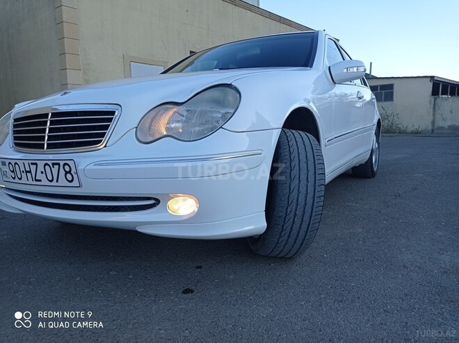 Mercedes C 240 2001, 122,222 km - 2.6 л - Neftçala