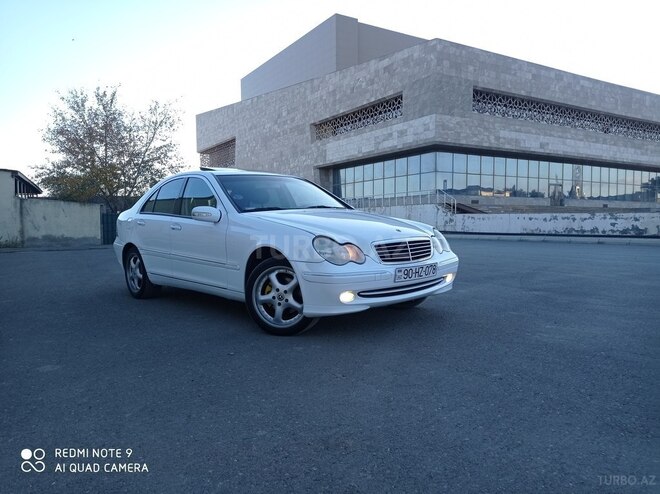 Mercedes C 240 2001, 122,222 km - 2.6 л - Neftçala