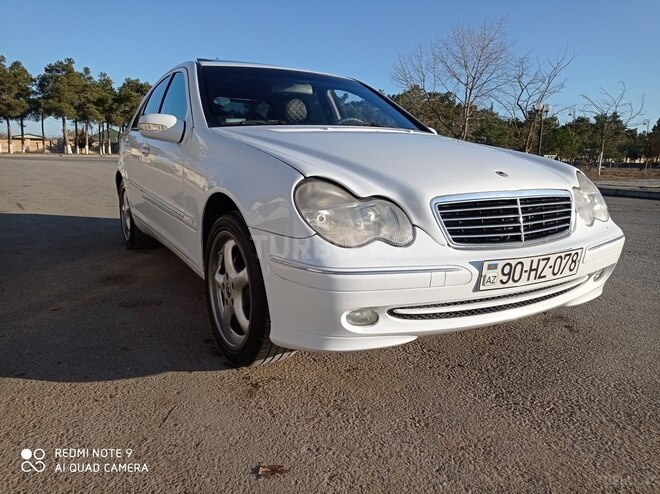Mercedes C 240 2001, 122,222 km - 2.6 л - Neftçala