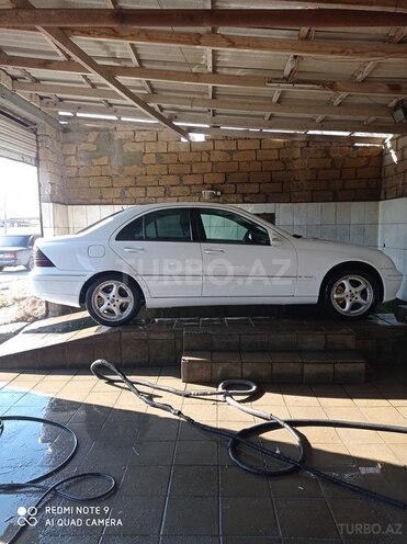 Mercedes C 240 2001, 122,222 km - 2.6 л - Neftçala