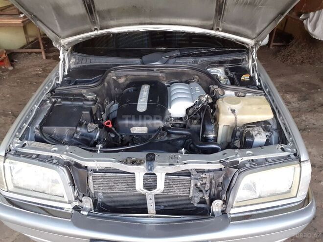 Mercedes C 220 1999, 570,000 km - 2.2 l - Beyləqan