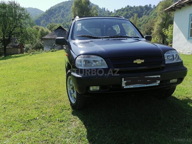 Chevrolet Niva 2005, 200,000 km - 1.7 l - Lerik