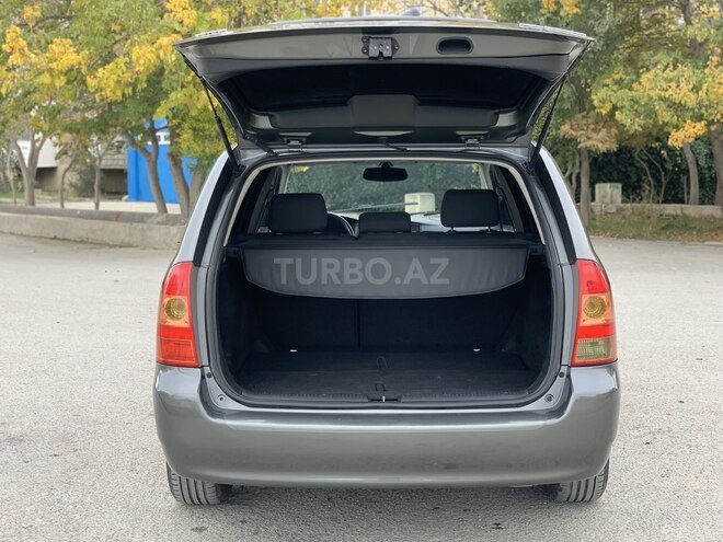 Toyota Corolla 2005, 153,000 km - 1.4 л - Bakı