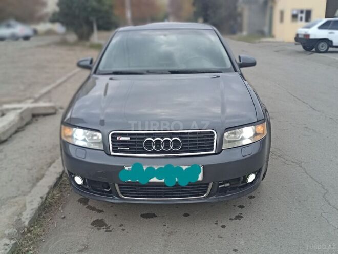 Audi A4 2004, 330,000 km - 1.8 l - Gəncə