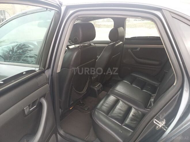 Audi A4 2004, 330,000 km - 1.8 l - Gəncə