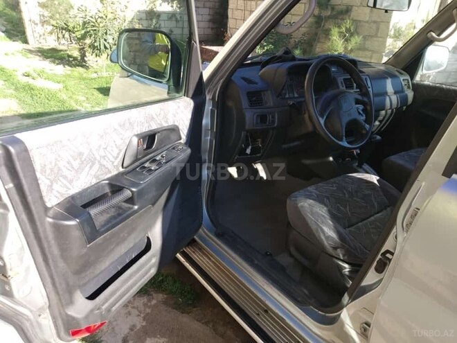 Mitsubishi Pajero io 1999, 265,000 km - 1.8 l - Bakı