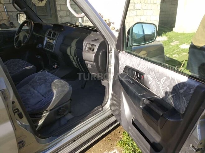 Mitsubishi Pajero io 1999, 265,000 km - 1.8 l - Bakı